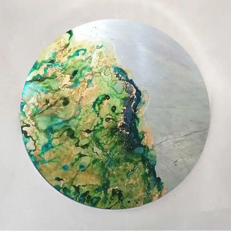 ▷ Little Earth - Gold -Ecologie - Nature by Adélaïde Leferme, 2024 | Mirror Design Hot Picks