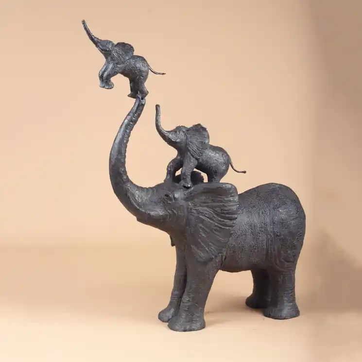 ▷ Each in his turn / Chacun à son tour by Sophie Verger, 2024 | Bronze Sculpture for Sale Holiday Sale