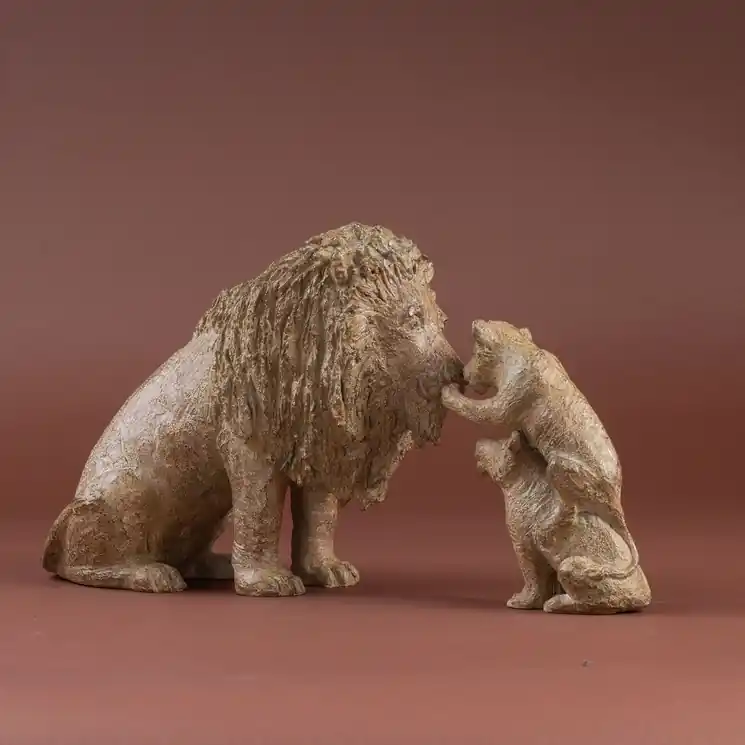 ▷ Lion and two cubs by Sophie Verger, 2023 | Bronze Sculpture for Sale Modern