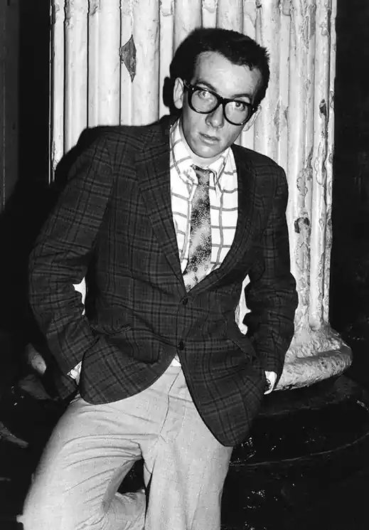 Express Delivery ▷ Elvis Costello, London, 1977 by Bob Gruen, 2000 | Analogue Photography