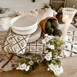 Get Yours Decorative Faux White Geraniums Garland