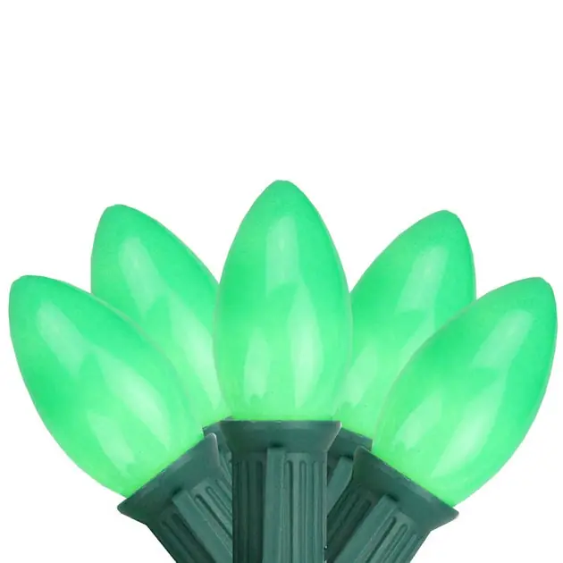25-Count Opaque Green C9 St Patrick's Day Light Set with 24-Ft Green Wire Fan Favorite
